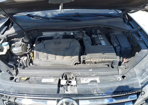 2019 Volkswagen Tiguan 2.0T Se/2.0T Sel/2.0T Sel R-Line/2.0T Sel R-Line Black z USA, uszkodzony, nr VIN 3VV3B7AX6KM046364